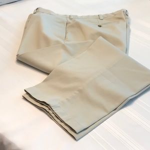 L.L. Bean Khakis/Chino, Natural Fit, 40 x 32